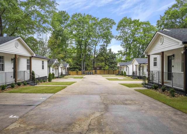 Property at 4 Amherst Ave, Greenville, SC 29605, 12 beds, 9 baths