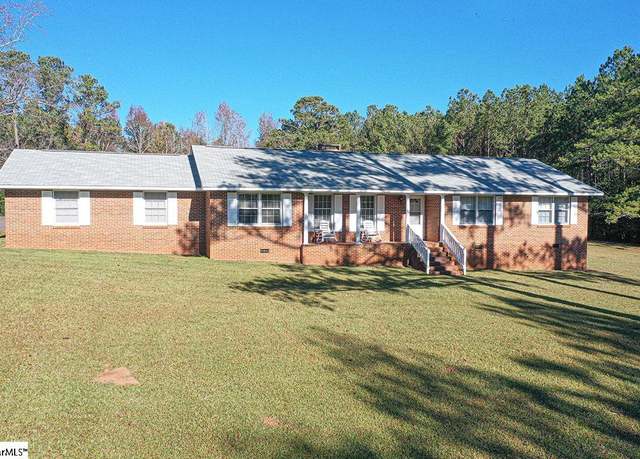 Property at 8 Cantelou Rd, Edgefield, SC 29824, 3 beds, 2 baths