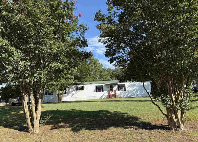 Property at 3 Long Acre Ln, Simpsonville, SC 29680, 2 beds, 2 baths