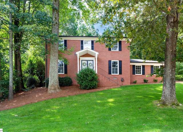 Property at 106 Creekwood Ct, Greenville, SC 29607, 4 beds, 2.5 baths