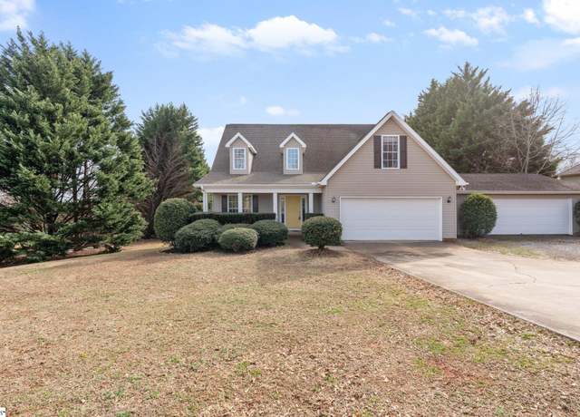 Property at 126 Hallmark Ln, Easley, SC 29640, 3 beds, 2.5 baths