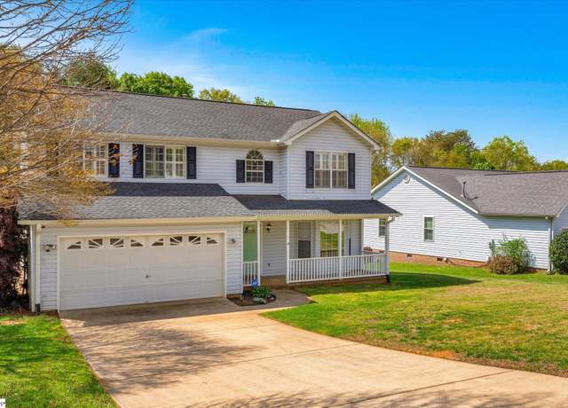Property at 27 Michell Dr, Taylors, SC 29687, 4 beds, 2.5 baths