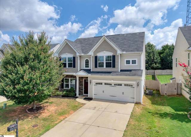 Property at 212 Sandusky Ln, Simpsonville, SC 29680, 4 beds, 2.5 baths