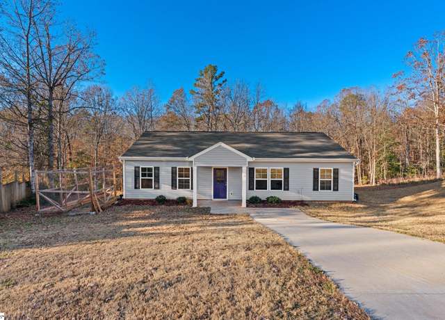 Property at 3 Stern Ct, Greenville, SC 29617, 3 beds, 2 baths