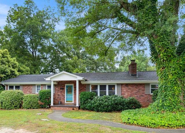 Property at 112 Scarsdale St, Simpsonville, SC 29681, 3 beds, 1.5 baths