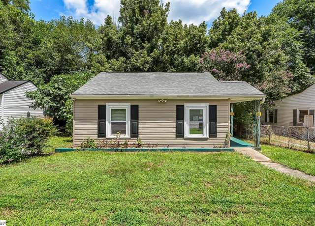 Property at 921 E Market St, Anderson, SC 29624, 2 beds, 1 bath