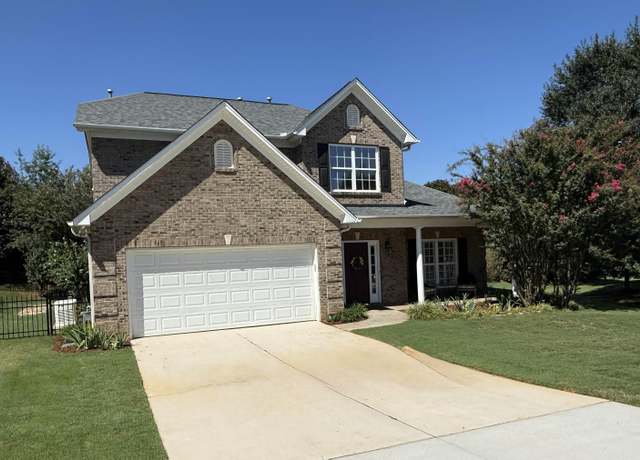 Property at 10 Plassey Ln, Greenville, SC 29609, 4 beds, 2.5 baths