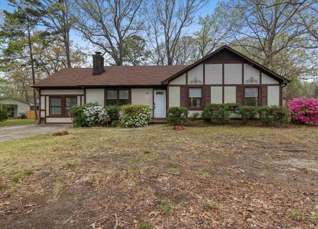 Property at 1 Lost Ct, Piedmont, SC 29673, 4 beds, 2 baths