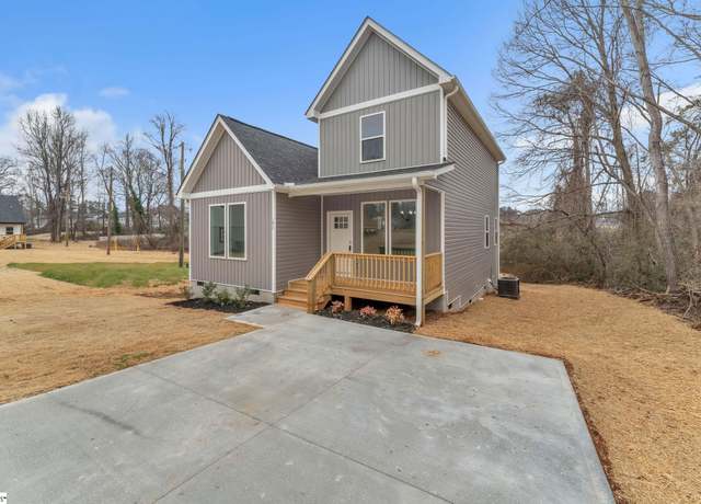 Property at 193 Dodd St, Wellford, SC 29385, 3 beds, 2.5 baths