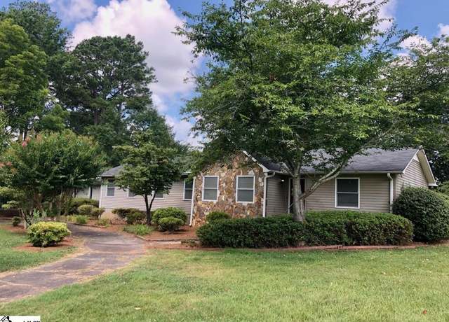 Property at 190 Wedgewood Pl, Spartanburg, SC 29302, 3 beds, 2 baths