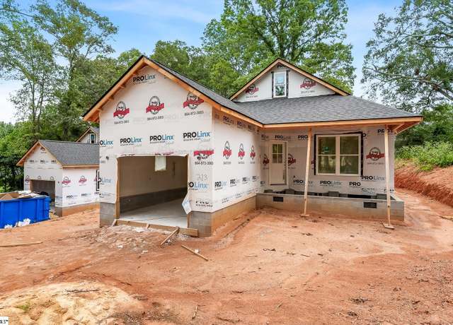 Property at 213 Carswell Dr, Anderson, SC 29624, 3 beds, 2 baths