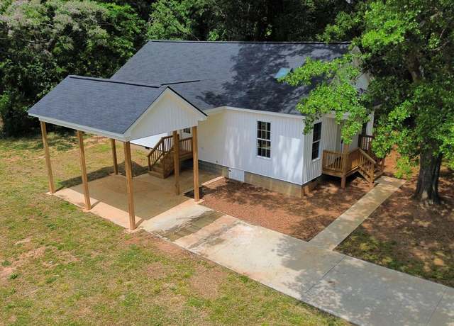 Property at 127 Edge St, Wellford, SC 29385, 3 beds, 2 baths