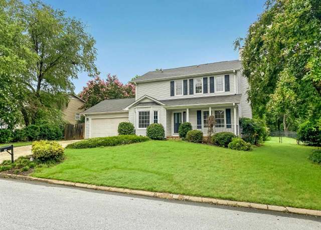 Property at 406 Latrobe Dr, Simpsonville, SC 29681, 3 beds, 2.5 baths