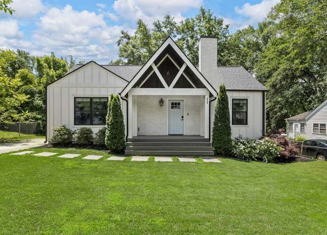Property at 11 Pleasant Ridge Ave, Greenville, SC 29605, 3 beds, 2 baths