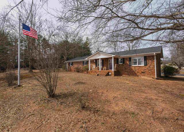 Property at 500 W Rutherford St, Landrum, SC 29356, 3 beds, 2 baths