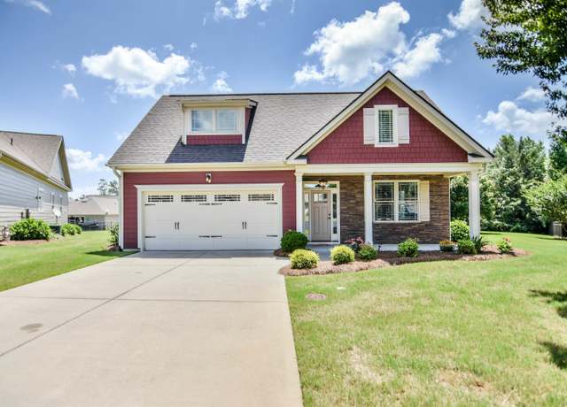 Property at 15 Edgeridge Ct, Simpsonville, SC 29680, 3 beds, 3 baths