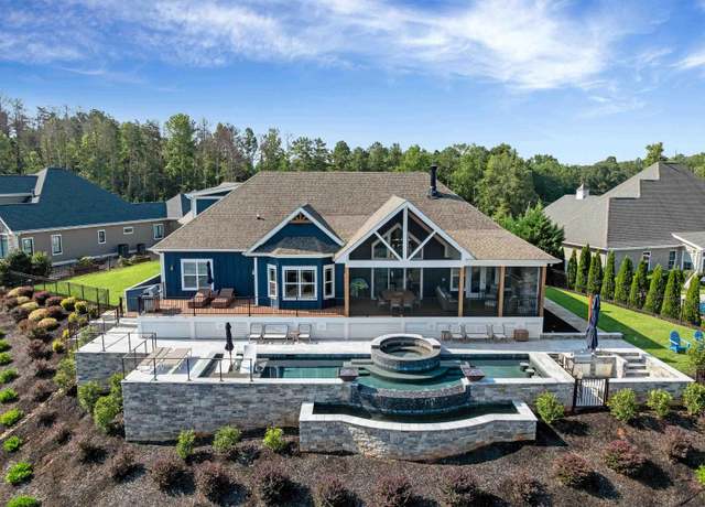 Property at 806 Mountain Way, Seneca, SC 29672, 4 beds, 3.5 baths