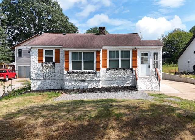 Property at 76 Bobo St, Inman, SC 29349, 5 beds, 2 baths