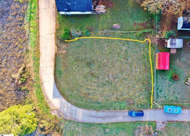 Property at 1402 Mitchell St, Anderson, SC 29624