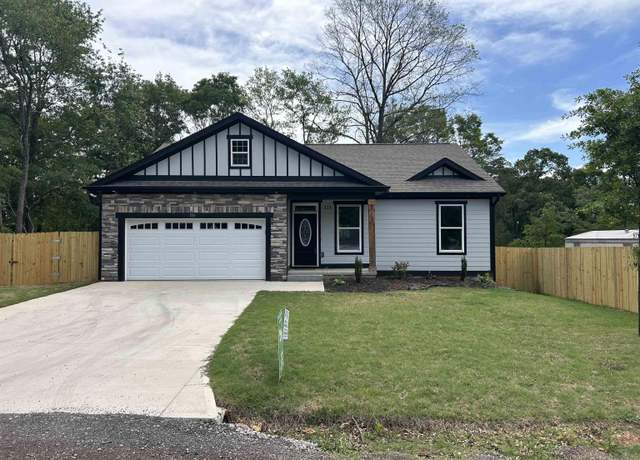 Property at 331 Skyline Rd, Greer, SC 29651, 3 beds, 2 baths