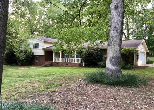 Property at 243 Harrell Dr, Spartanburg, SC 29307, 4 beds, 3 baths