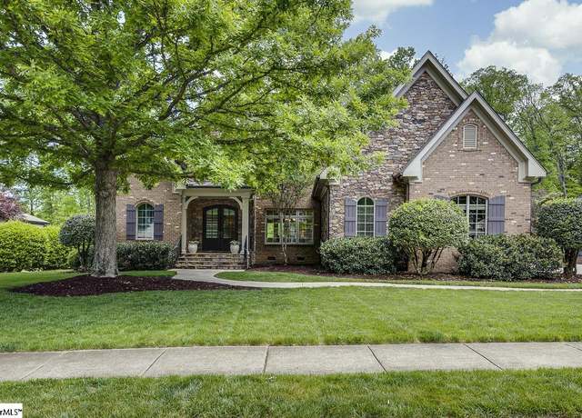 Property at 19 Rolleston Dr, Greenville, SC 29615, 4 beds, 4.5 baths