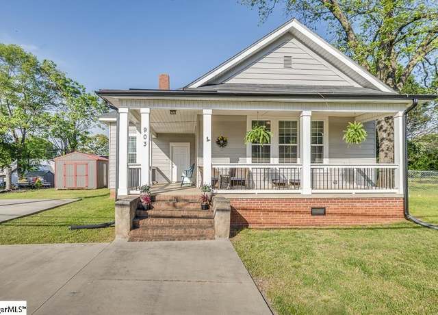 Property at 903 S 5th St, Easley, SC 29640, 3 beds, 2 baths