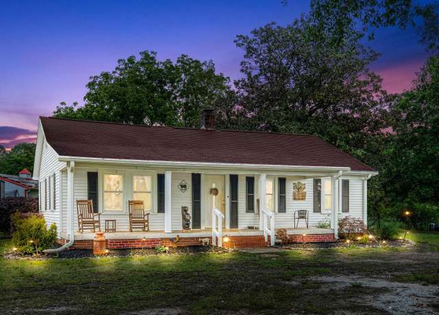 Property at 4961 221 Hwy S, Laurens, SC 29360, 3 beds, 2 baths