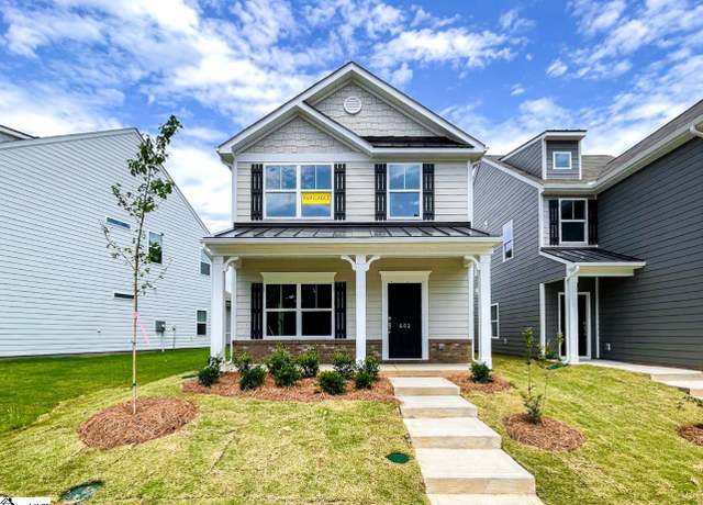 Property at 663 Columbus Cir, Simpsonville, SC 29680, 3 beds, 2.5 baths