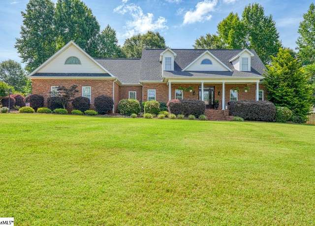 Property at 323 Fishermans Cv, Inman, SC 29349, 4 beds, 3.5 baths