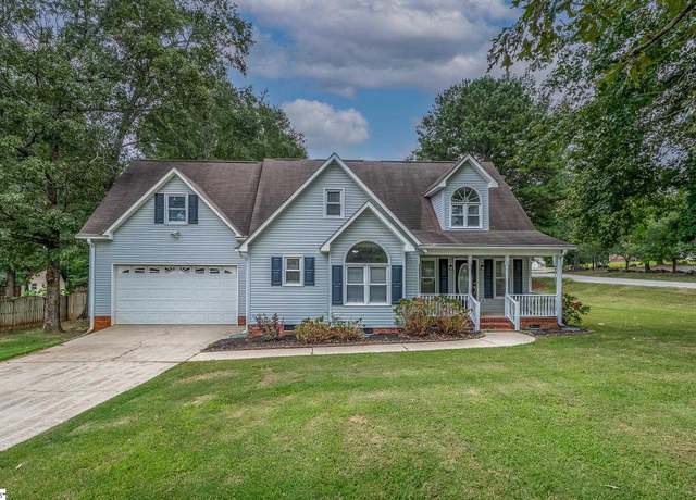 Property at 2 Bethel Oaks Ct, Mauldin, SC 29662, 4 beds, 2.5 baths