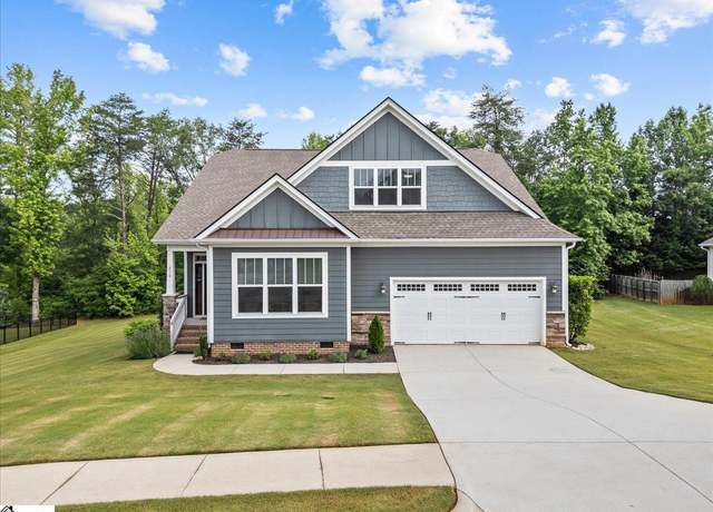 Property at 210 Grayson Dr, Travelers Rest, SC 29690, 3 beds, 3 baths