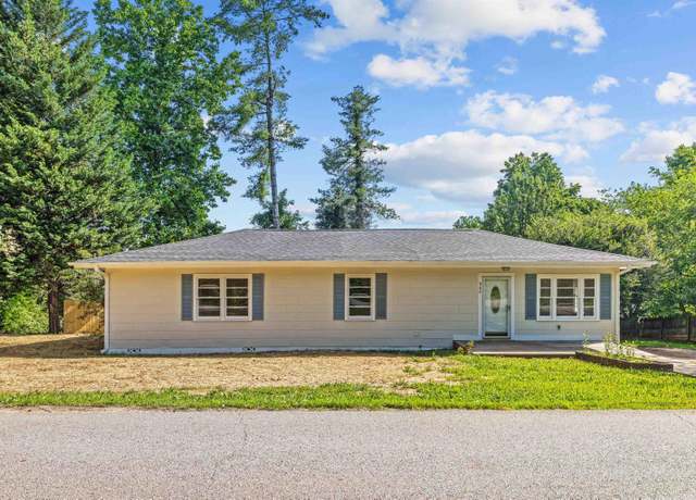 Property at 860 Beverly Rd, Greenville, SC 29609, 3 beds, 2 baths