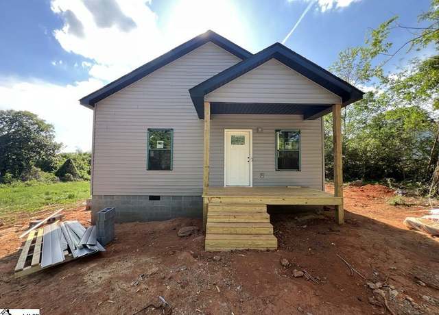 Property at 306 S Stribling St, Seneca, SC 29678, 3 beds, 2 baths