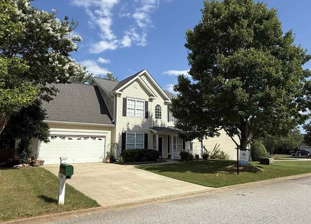Property at 224 Teaticket Ct, Simpsonville, SC 29681, 3 beds, 2.5 baths