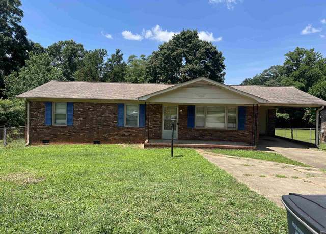 Property at 129 Oak Dr, Greenville, SC 29611, 3 beds, 2 baths