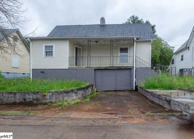 Property at 33 Henry St, Greenville, SC 29605, 2 beds, 2 baths