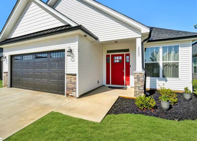Property at 2297 Davenport Ct, Moore, SC 29369-8706, 3 beds, 2 baths