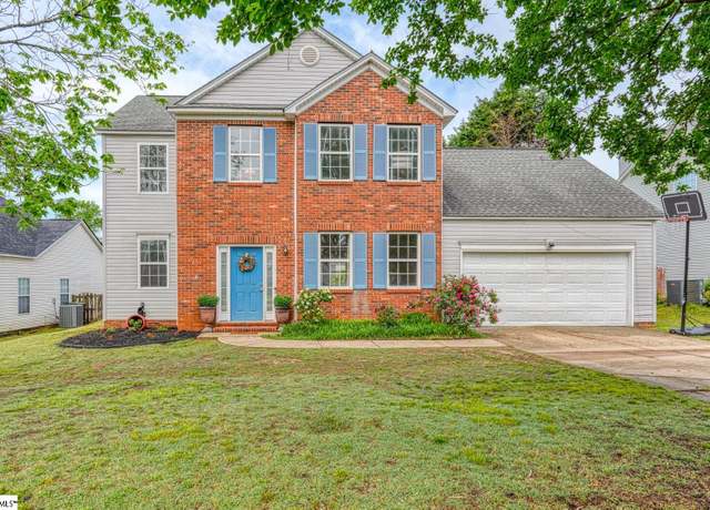 Property at 303 Park Grove Dr, Mauldin, SC 29662, 4 beds, 2.5 baths