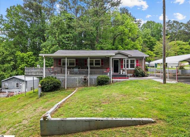Property at 202 Vermont Dr, Gaffney, SC 29341, 3 beds, 1.5 baths
