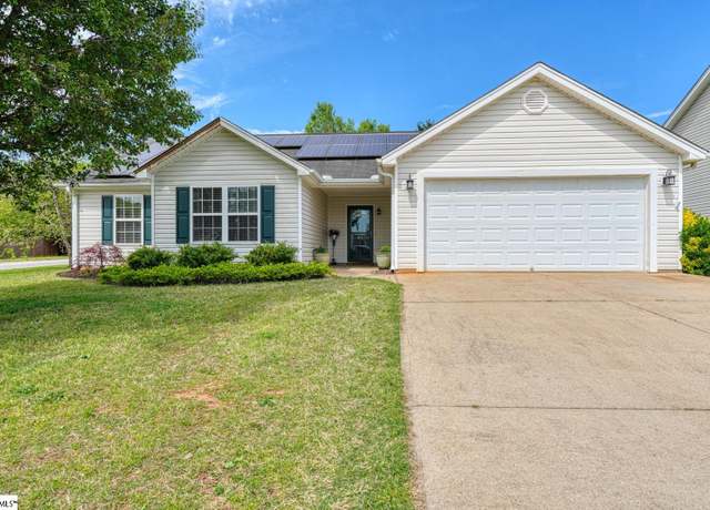 Property at 611 Grover Dr, Lyman, SC 29365, 3 beds, 2 baths
