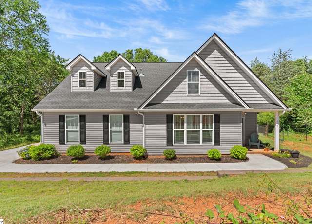 Property at 114 Lake Forest Cir, Anderson, SC 29625, 5 beds, 2.5 baths