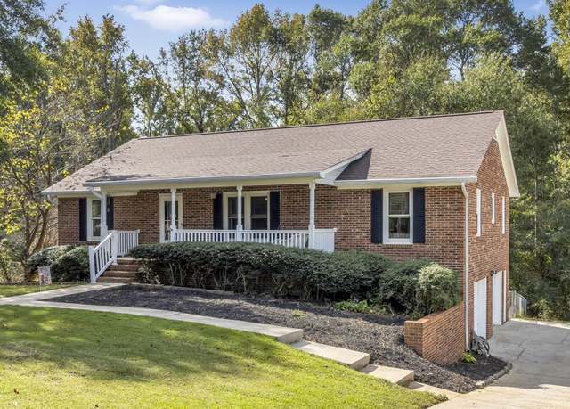 Property at 400 Quail Run Cir, Fountain Inn, SC 29644, 3 beds, 2 baths