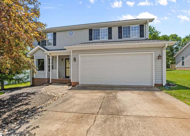Property at 15 Michell Dr, Taylors, SC 29687, 4 beds, 2.5 baths