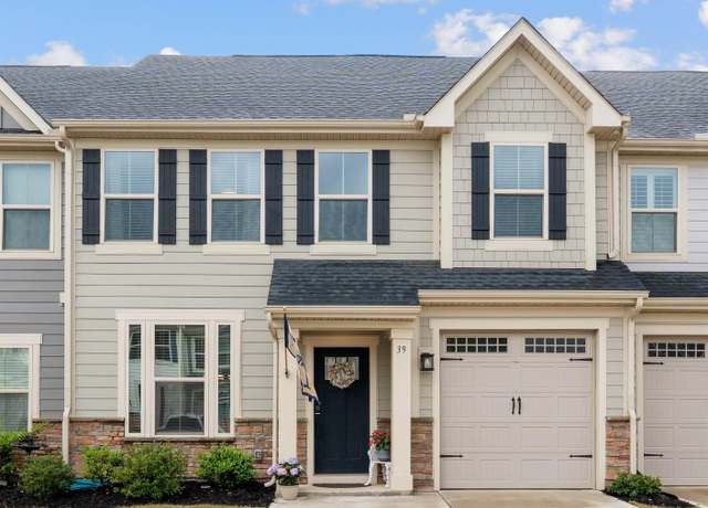 Property at 39 Moss Hollow Way, Simpsonville, SC 29680, 3 beds, 2.5 baths