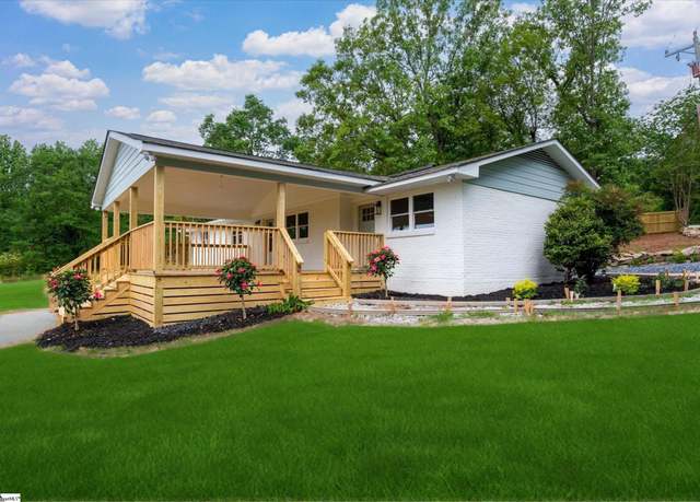 Property at 101 Fairview Dr, Greenville, SC 29609, 4 beds, 3 baths