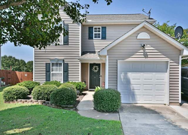 Property at 4 Riverbed Dr, Greenville, SC 29605, 3 beds, 2.5 baths