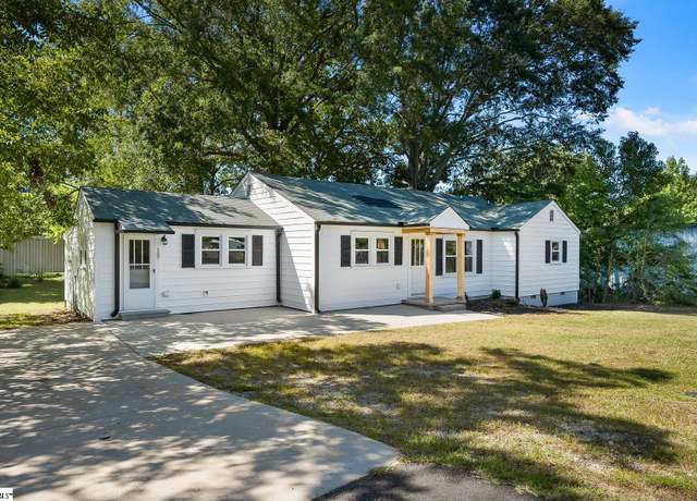 Property at 107 Stevenson Dr, Belton, SC 29627, 4 beds, 2 baths