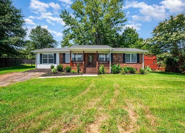 Property at 122 Orchard Dr, Liberty, SC 29657, 3 beds, 1.5 baths