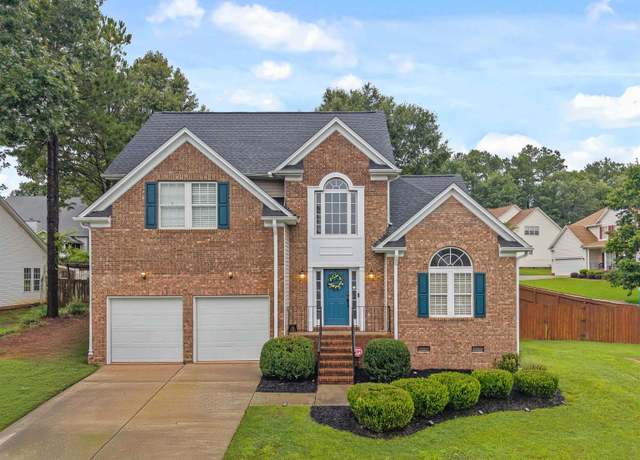 Property at 402 Rolling Pines Ln, Duncan, SC 29334, 4 beds, 2.5 baths